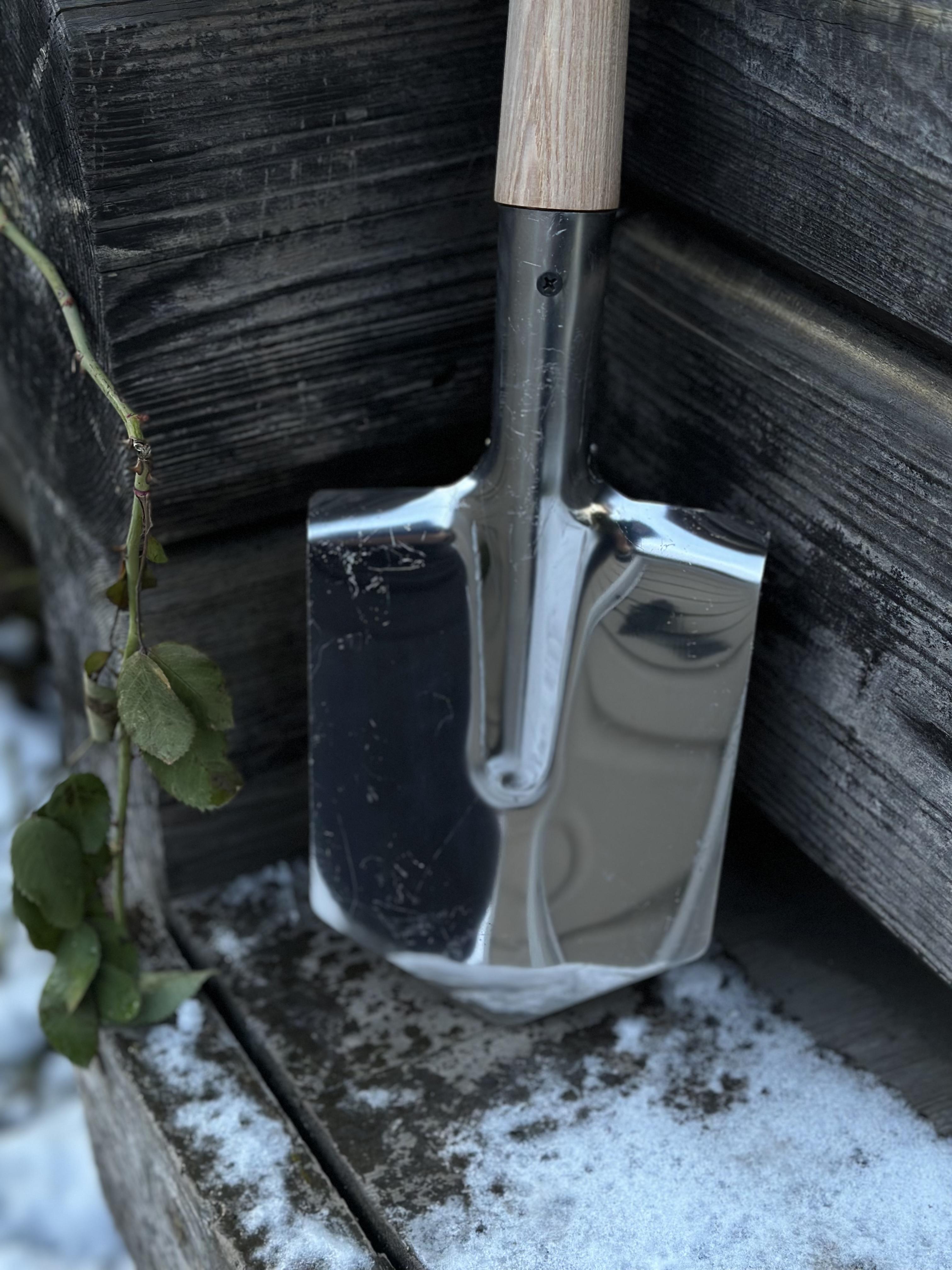 Лопата саперная Reckless цельная из нержавеющей стали 2 мм 52х19х15 см (лтмн19) - фото 10 Лопата саперная Reckless цельная из нержавеющей стали 2 мм 52х19х15 см (лтмн19) - фото 10