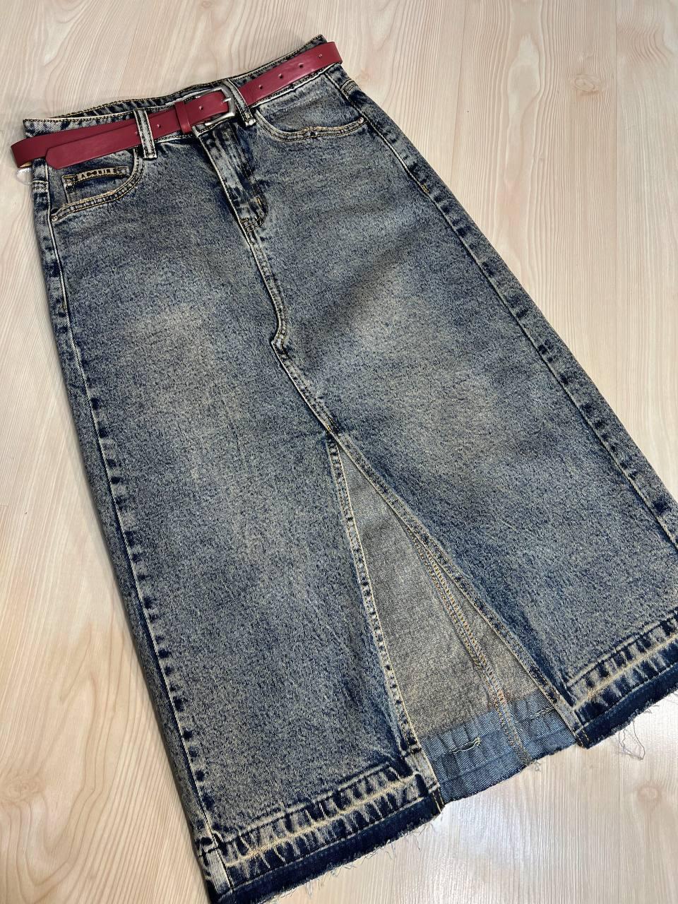 Спідниця жіноча джинсова ZJY 68007 розріз попереду стрейчева нижче коліна з ременем р. 33 Темно-синій (3746) - фото 3