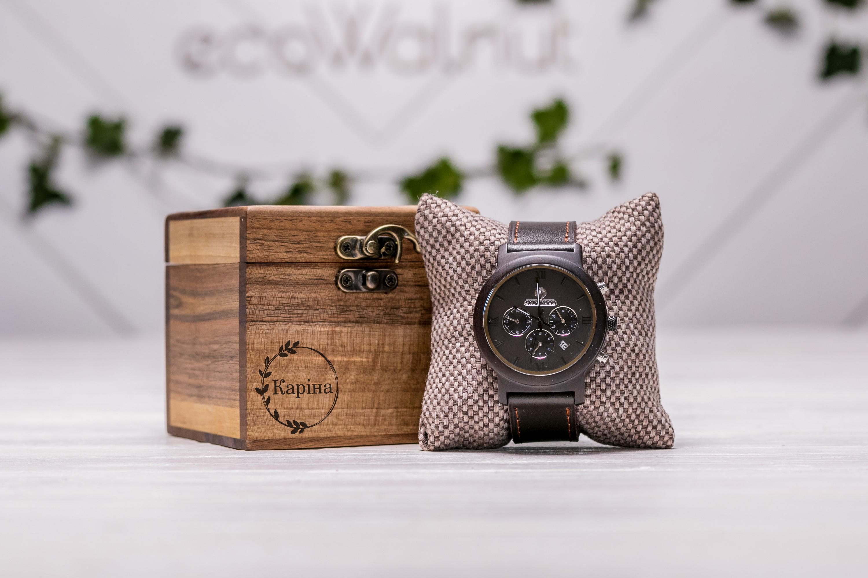 Коробочка EcoWalnut з гравіюванням для 1 годинника з дерев'яною кришкою (EB-13.2)