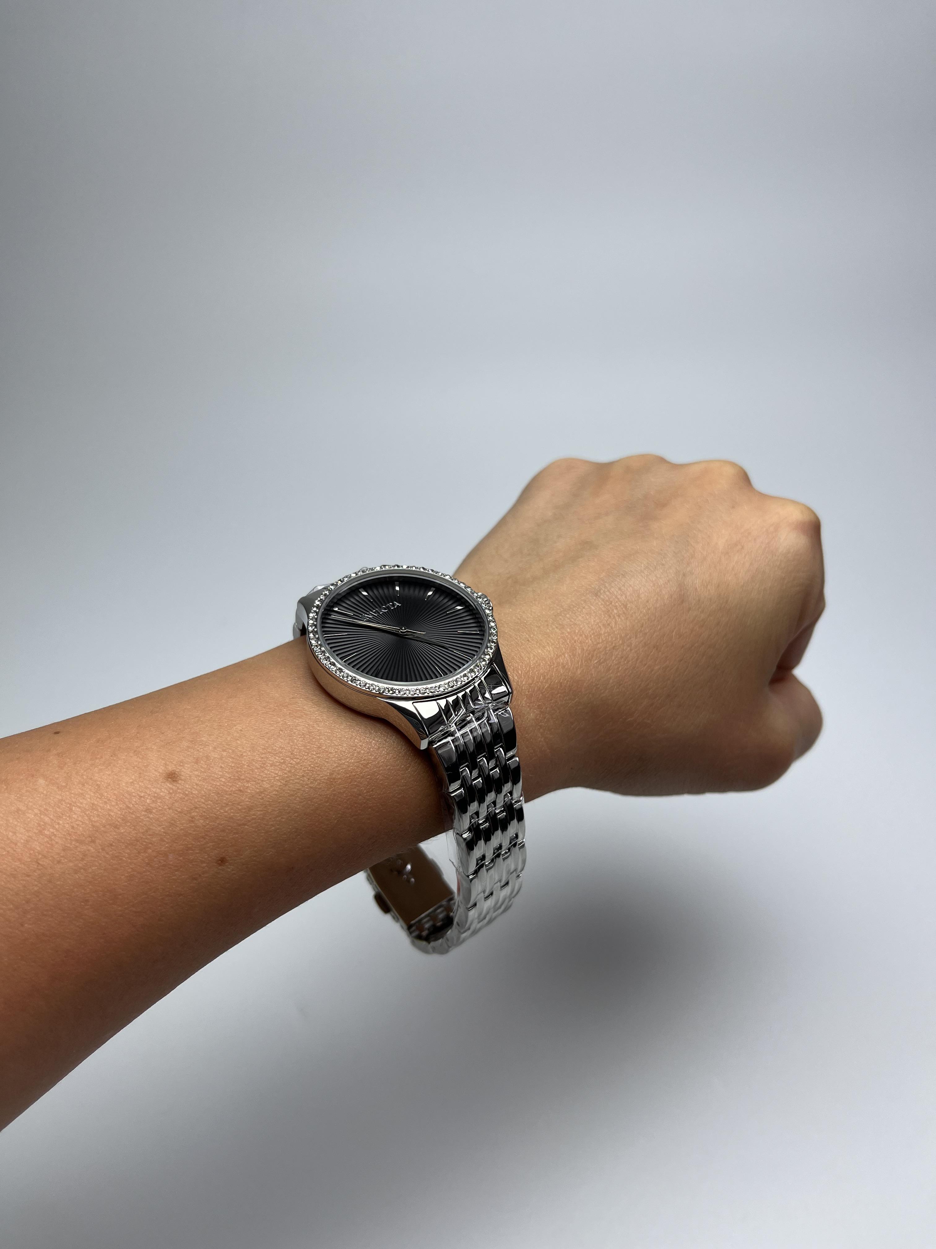 Наручний годинник жіночий Invicta 31946 Angel (29315559) - фото 9 Наручний годинник жіночий Invicta 31946 Angel (29315559) - фото 9