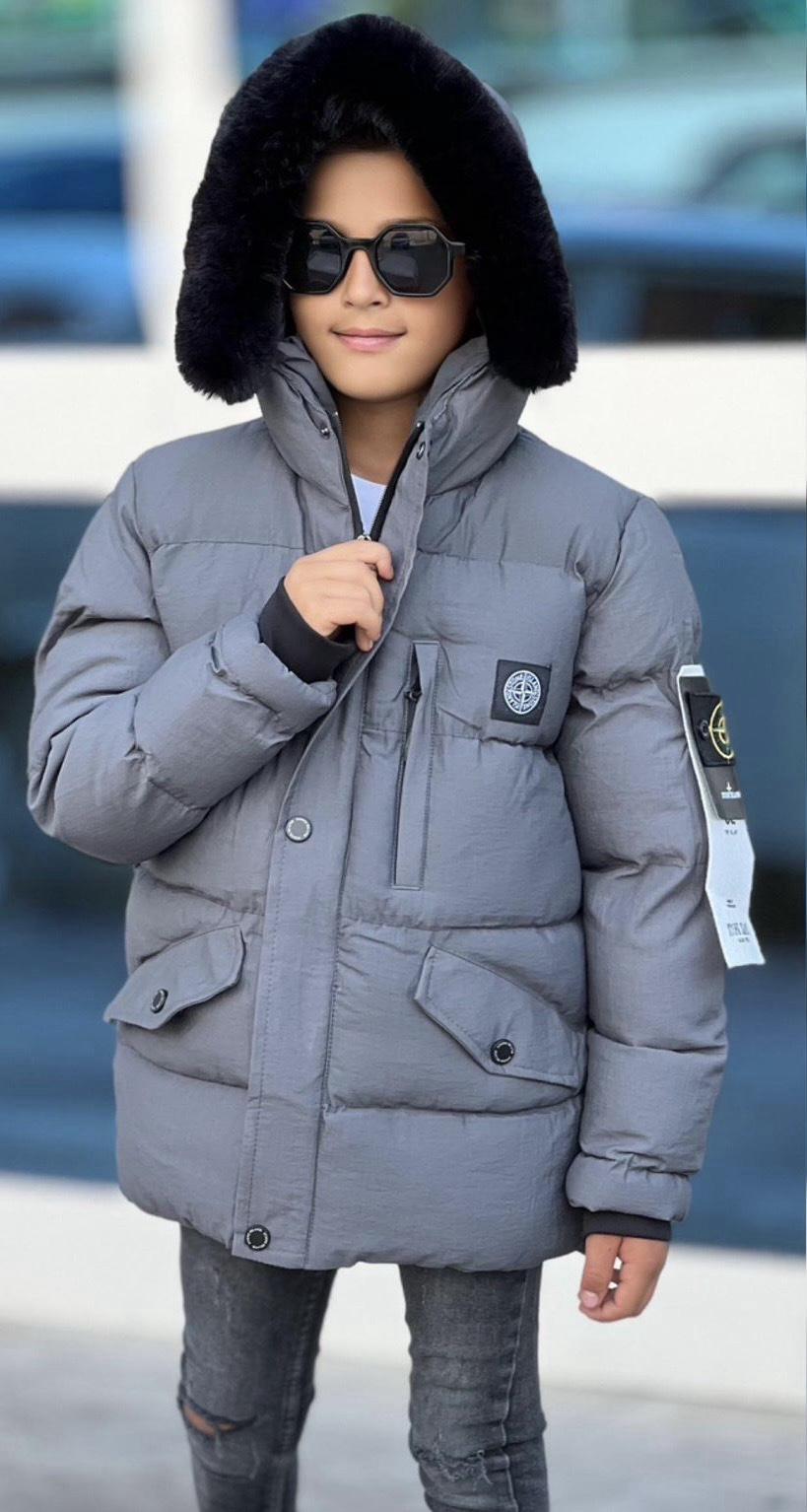 Куртка для мальчика STONE ISLAND зимняя 110-116 см Серый (29600255) - фото 2 Куртка для мальчика STONE ISLAND зимняя 110-116 см Серый (29600255) - фото 2