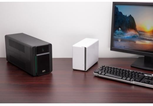 Джерело безперебійного живлення APC 900W 1600VA AVR 50-60 Гц (BVX1600LI-GR) - фото 5