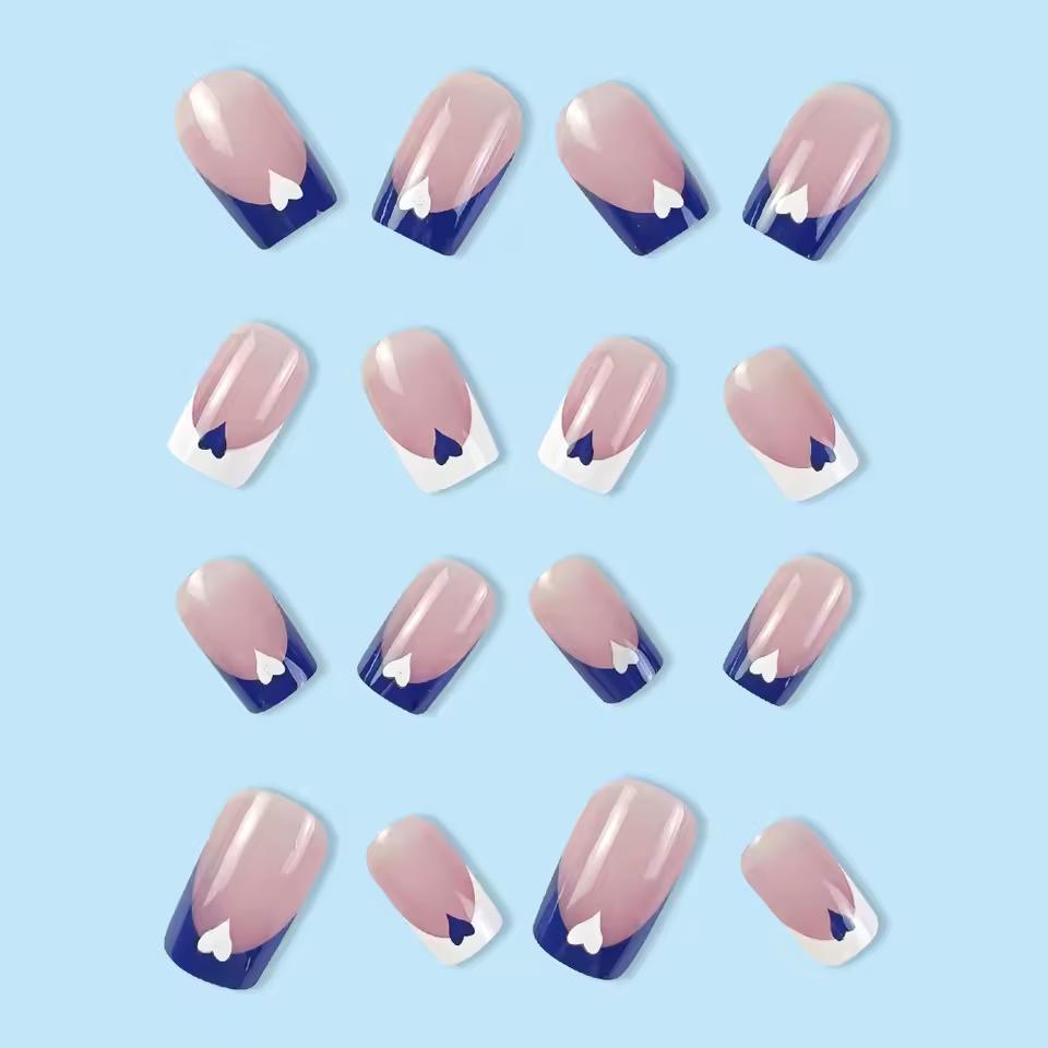 Накладные ногти френч с сердечками квадрат с клеевыми пластинами 24 шт. Синий с белым - фото 7 Накладные ногти френч с сердечками квадрат с клеевыми пластинами 24 шт. Синий с белым - фото 7