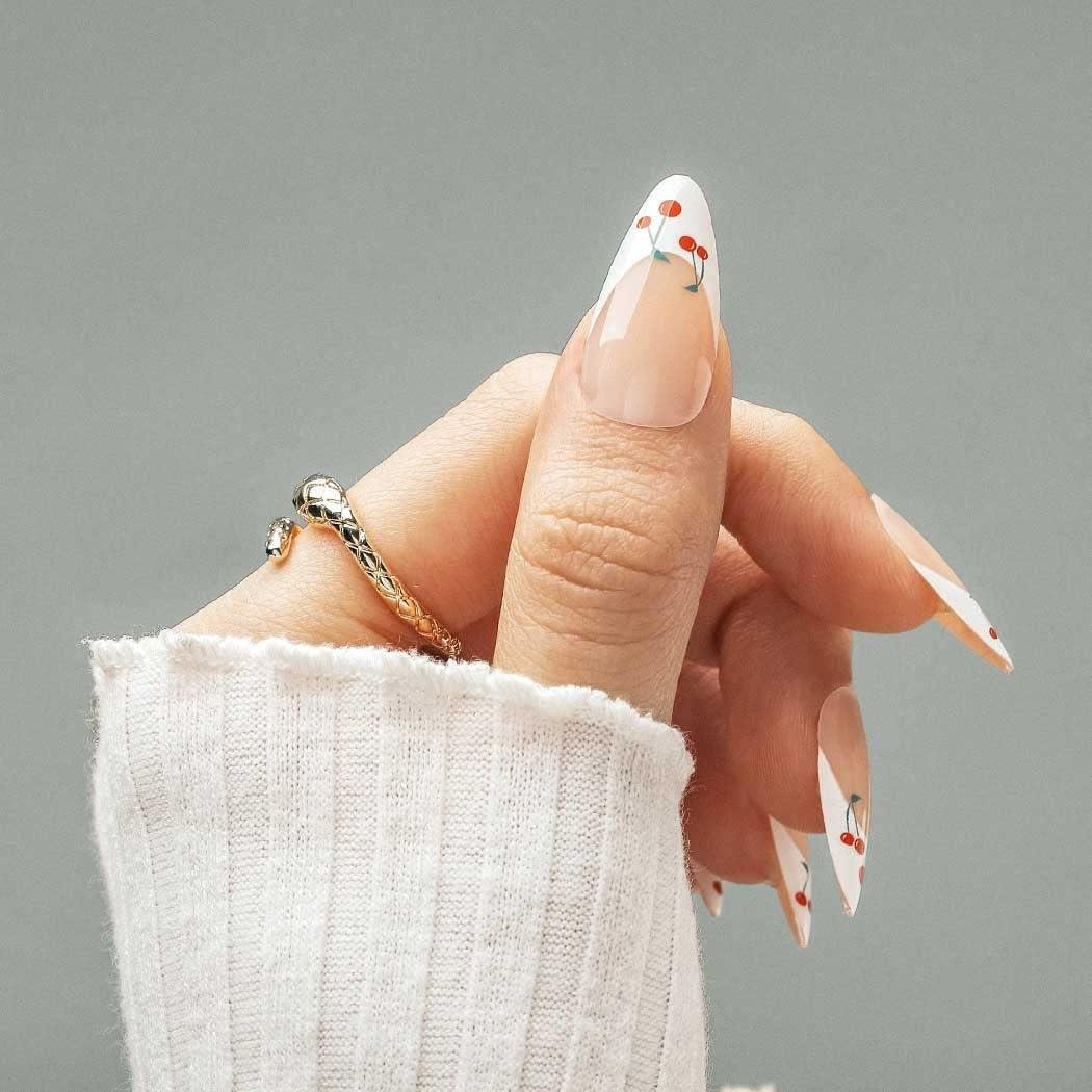 Накладні нігті френч Вишеньки мигдаль середньої довжини з клейовими пластинами 24 шт. Білий з червоним (2789190719) - фото 4 Накладні нігті френч Вишеньки мигдаль середньої довжини з клейовими пластинами 24 шт. Білий з червоним (2789190719) - фото 4
