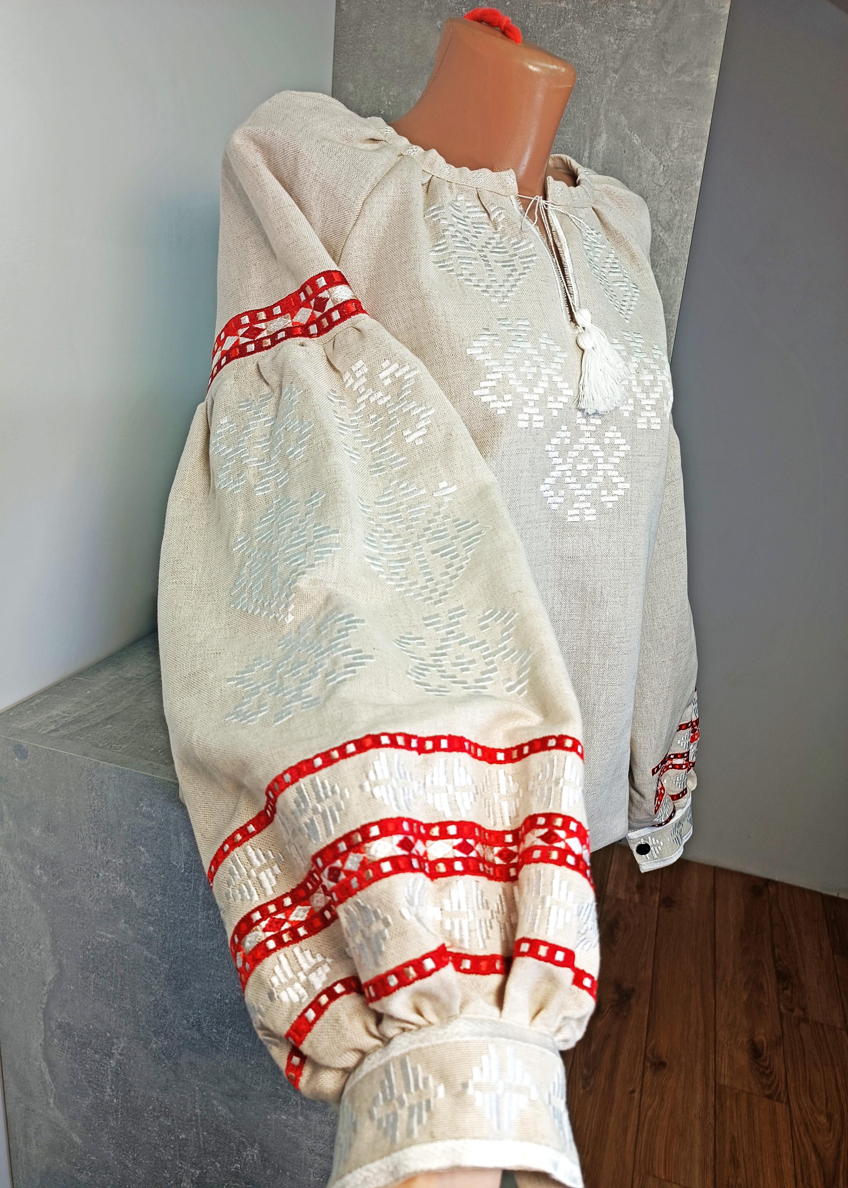 Вышиванка женская из хлопка и льна M Бежевый с красным (8313)