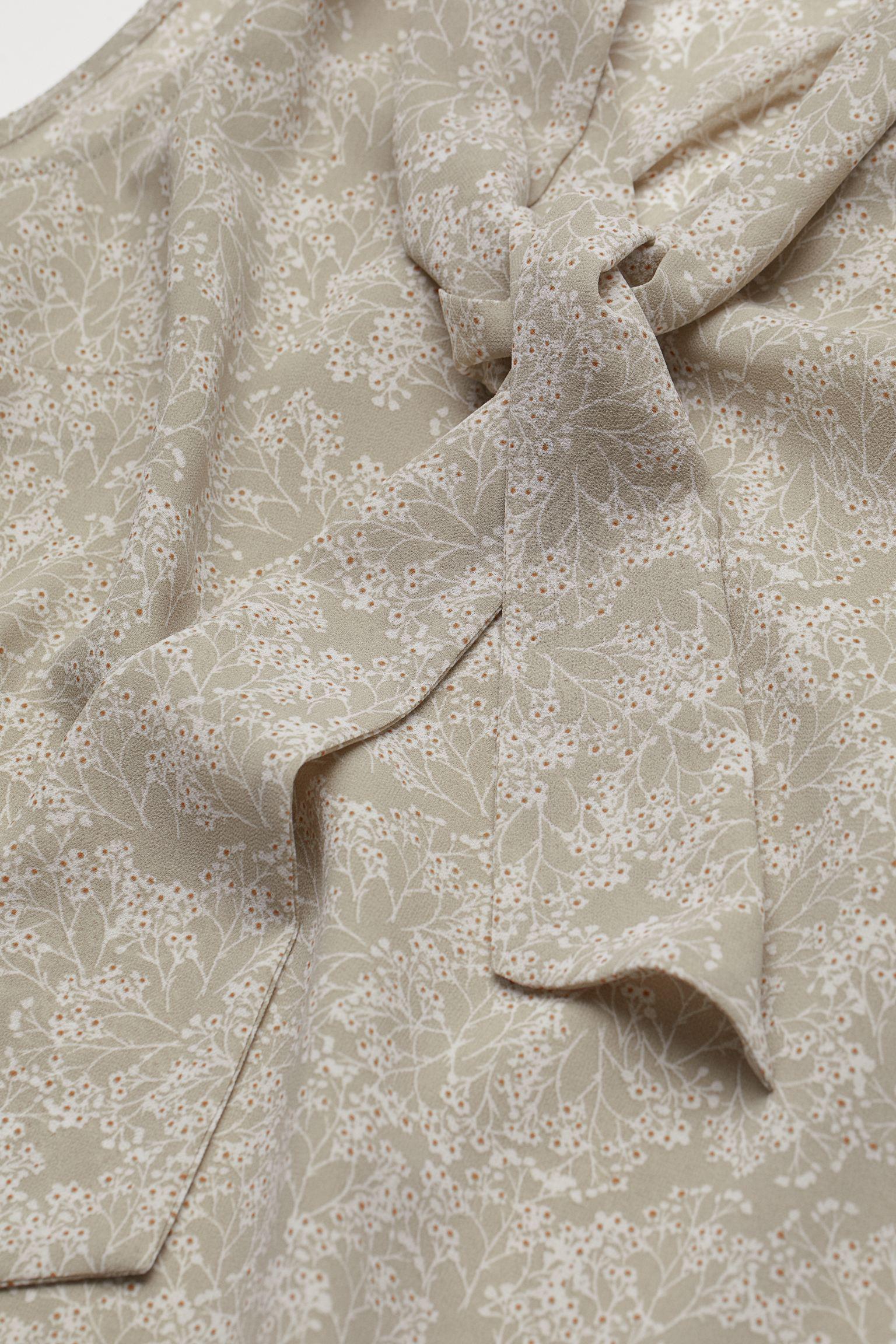 Блуза H&M Цветы р. 34 Бледно-зеленый (28078928571) - фото 2