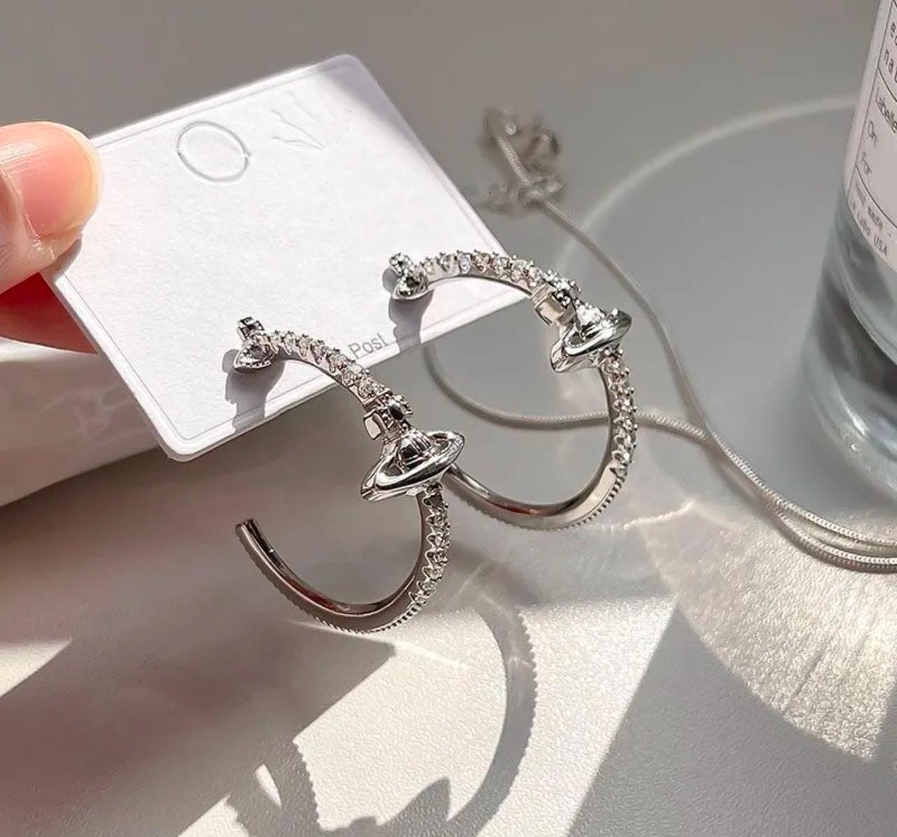 Серьги женские Vivienne Westwood - фото 5 Серьги женские Vivienne Westwood - фото 5