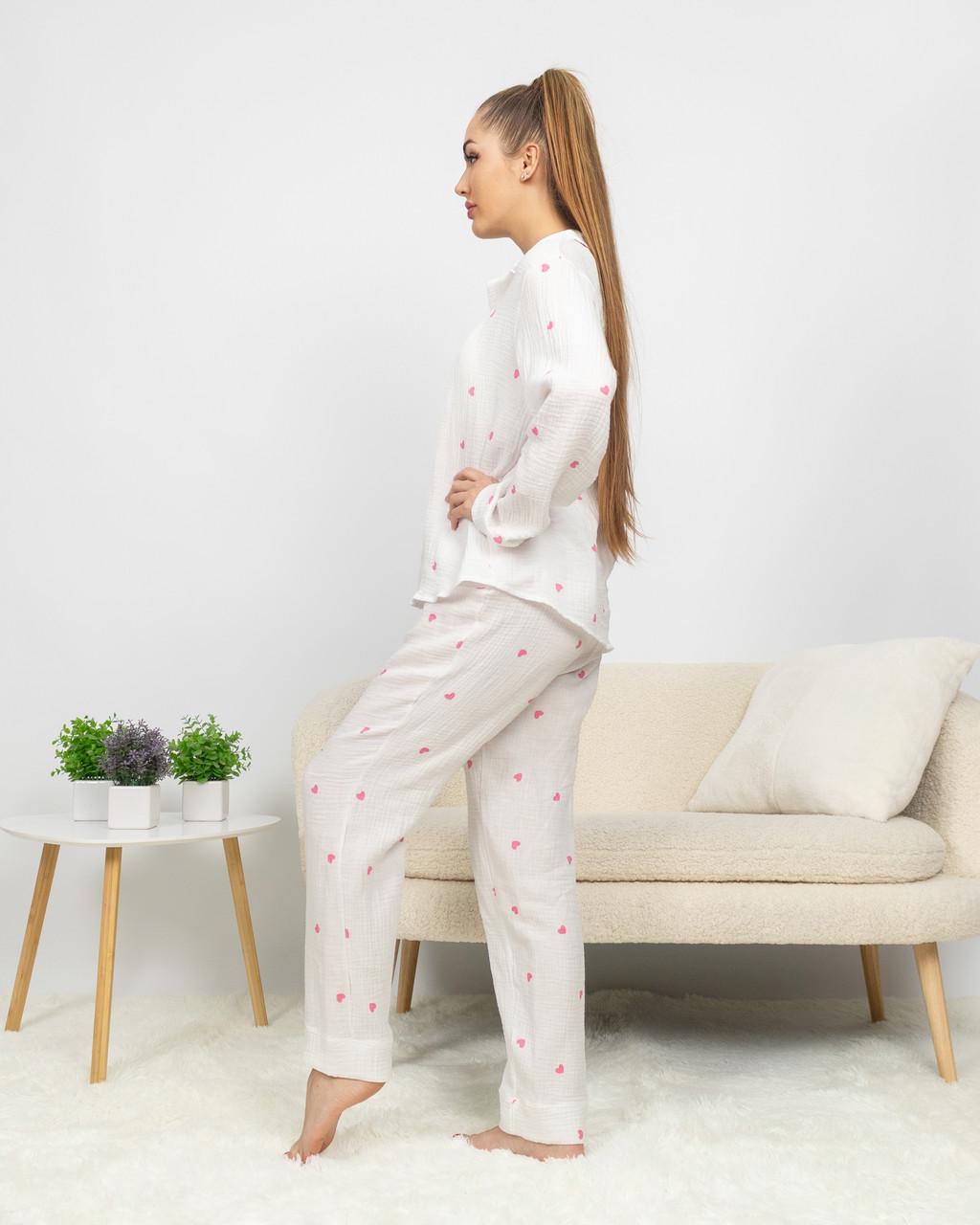 Пижама женская костюм домашний из муслина рубашка со штанами Розовые сердца (2107417526) - фото 2 Пижама женская костюм домашний из муслина рубашка со штанами Розовые сердца (2107417526) - фото 2