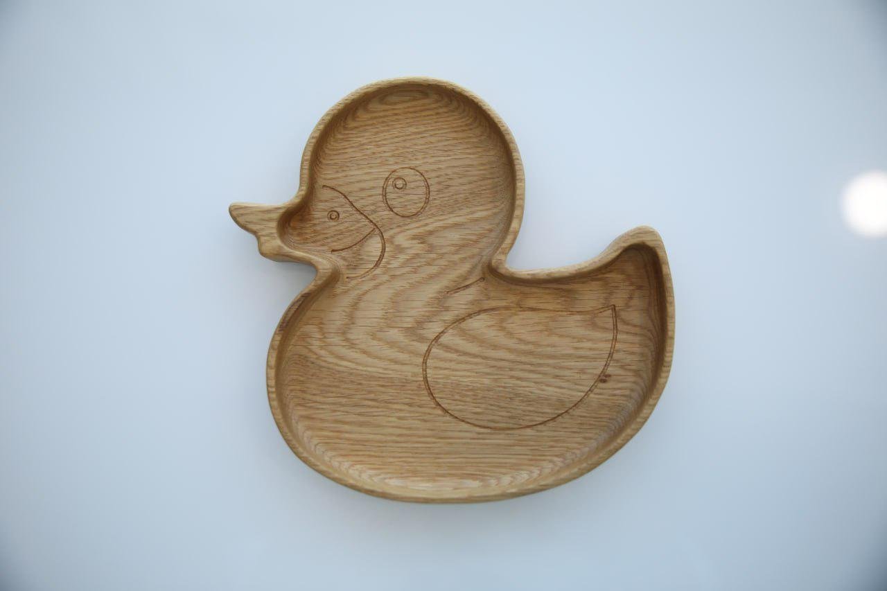 Детская тарелка Утенок деревянная из ясеня 20,5х19,5х2,5 см (WDB-12.1)