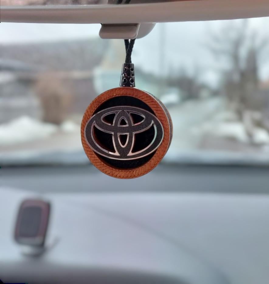 Ароматизатор-подвеска для авто Toyota с эффектом переливания (2096269988)