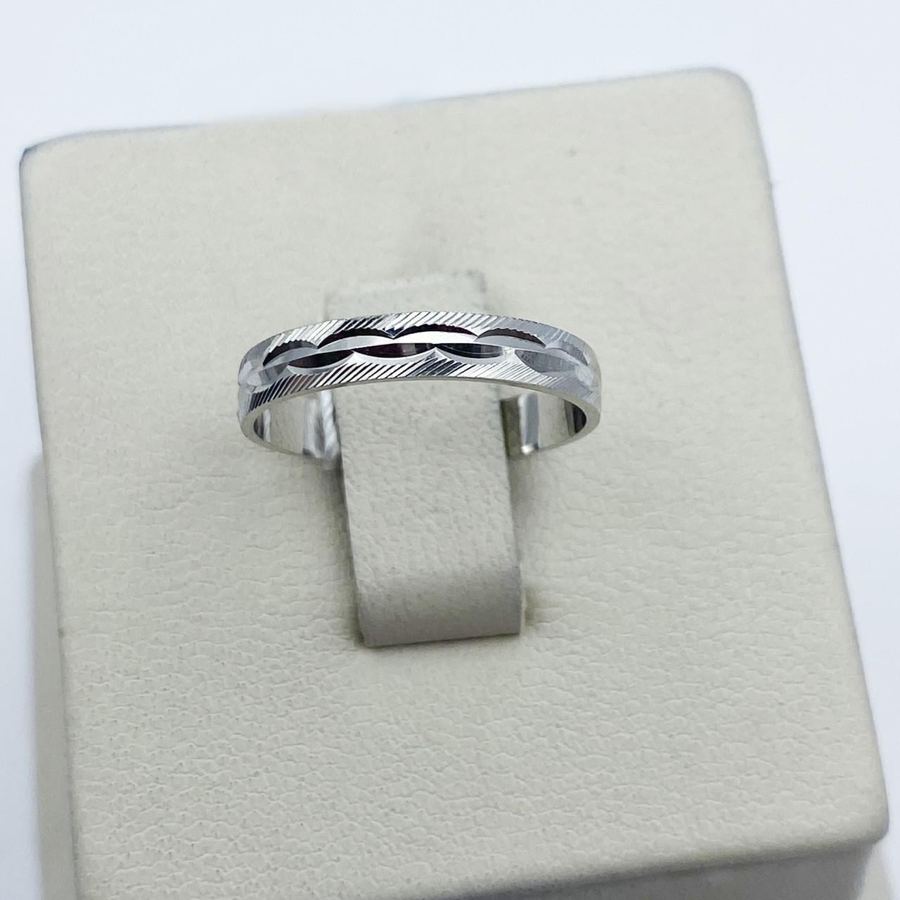 Кольцо серебряное с алмазной гранью р. 16 0,92 г (2114353712)