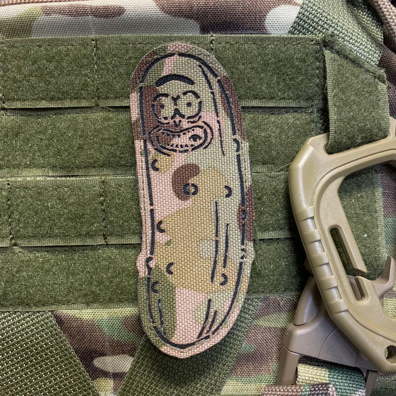 Шеврон Laser Cut ARMYTECH Rik and Morty/Огурец Год 100х40 мм Черный/Мультикам (1120) - фото 3 Шеврон Laser Cut ARMYTECH Rik and Morty/Огурец Год 100х40 мм Черный/Мультикам (1120) - фото 3