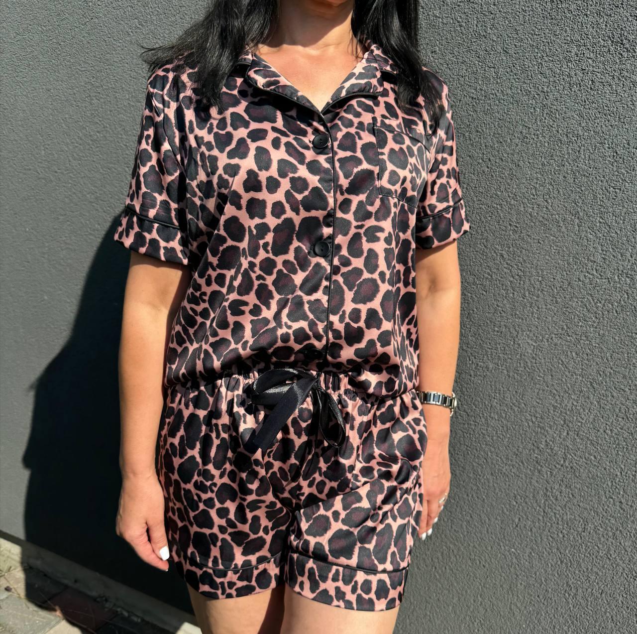 Пижама женская сатин M/L Леопардовый (Д-mur-satin-pizham-001-02) Пижама женская сатин M/L Леопардовый (Д-mur-satin-pizham-001-02)