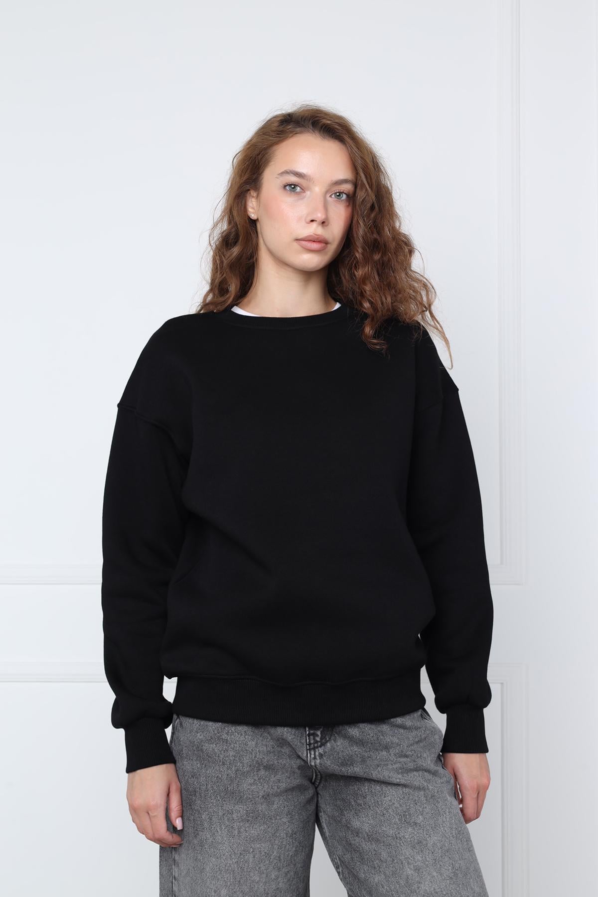 Свитшот женский Yuki ЦБ-00296040 р. 40 Черный (SKT001316439)