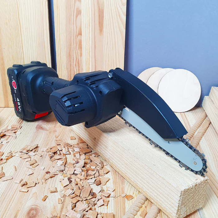 Пила мини Mini Electric Chain Saw1 в чемодане с 2 аккумуляторами для обрезки деревьев и распила дров (48V-RY) - фото 12