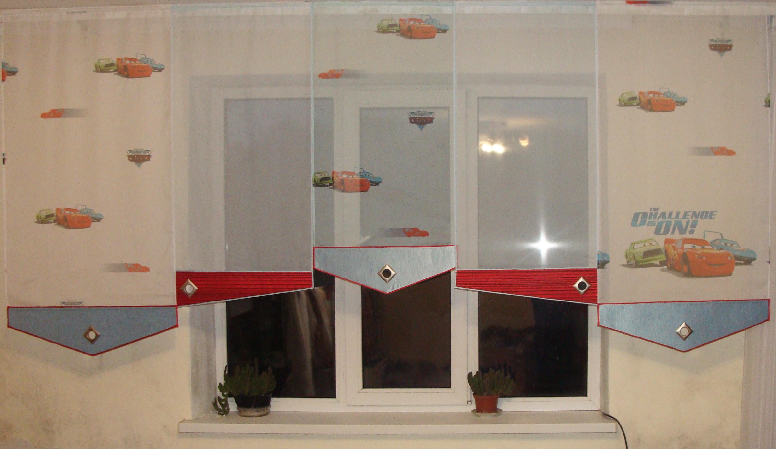 Комплект панельних фіранок Firanka Тачки 5 шт. карниз 300 см Білий з червоним і блакитним (5п)