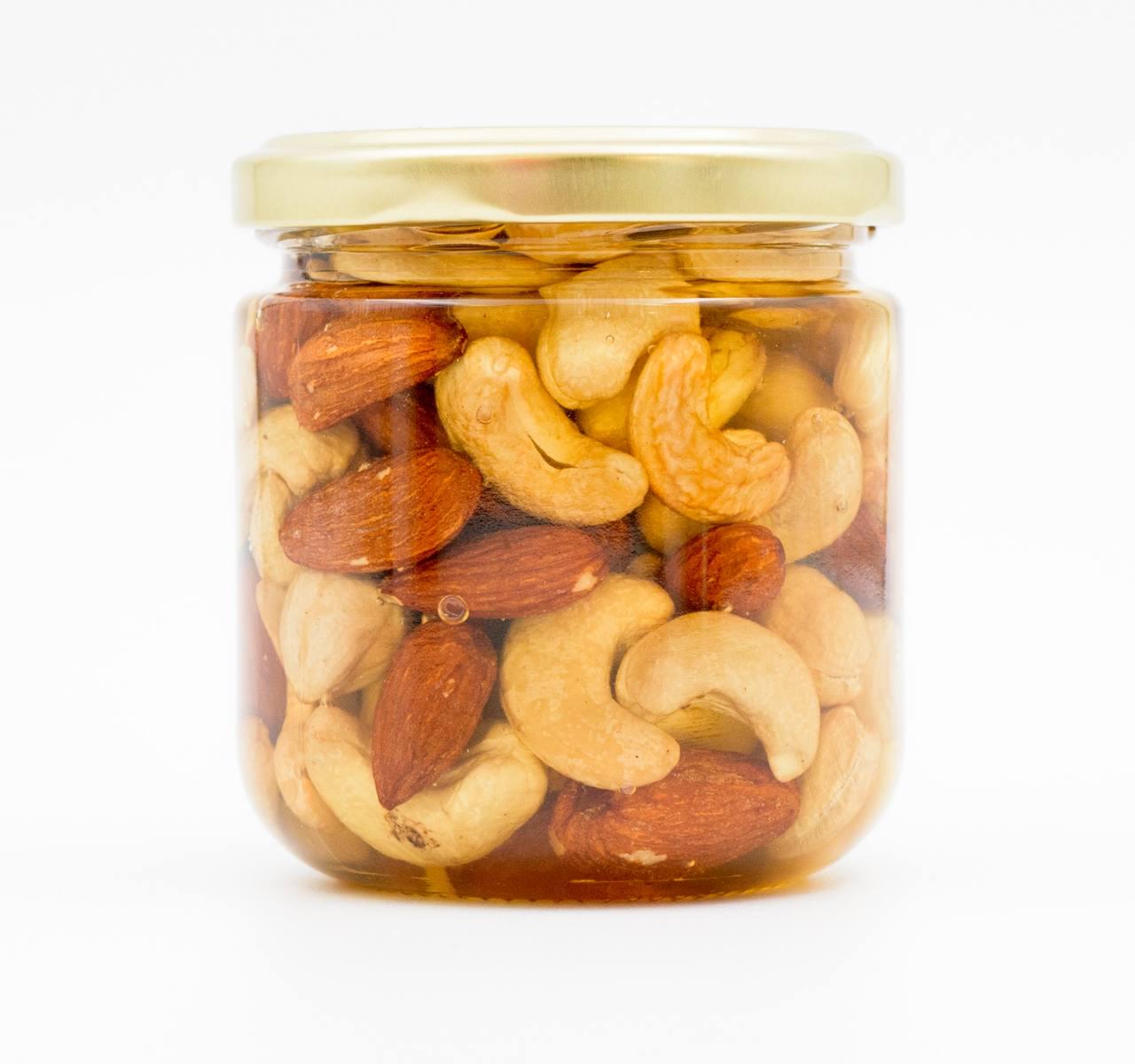 Горіхи LOVE HONEY Преміум асорті смажені фундук/кешʼю/мигдаль та травневий мед без цукру 240 г