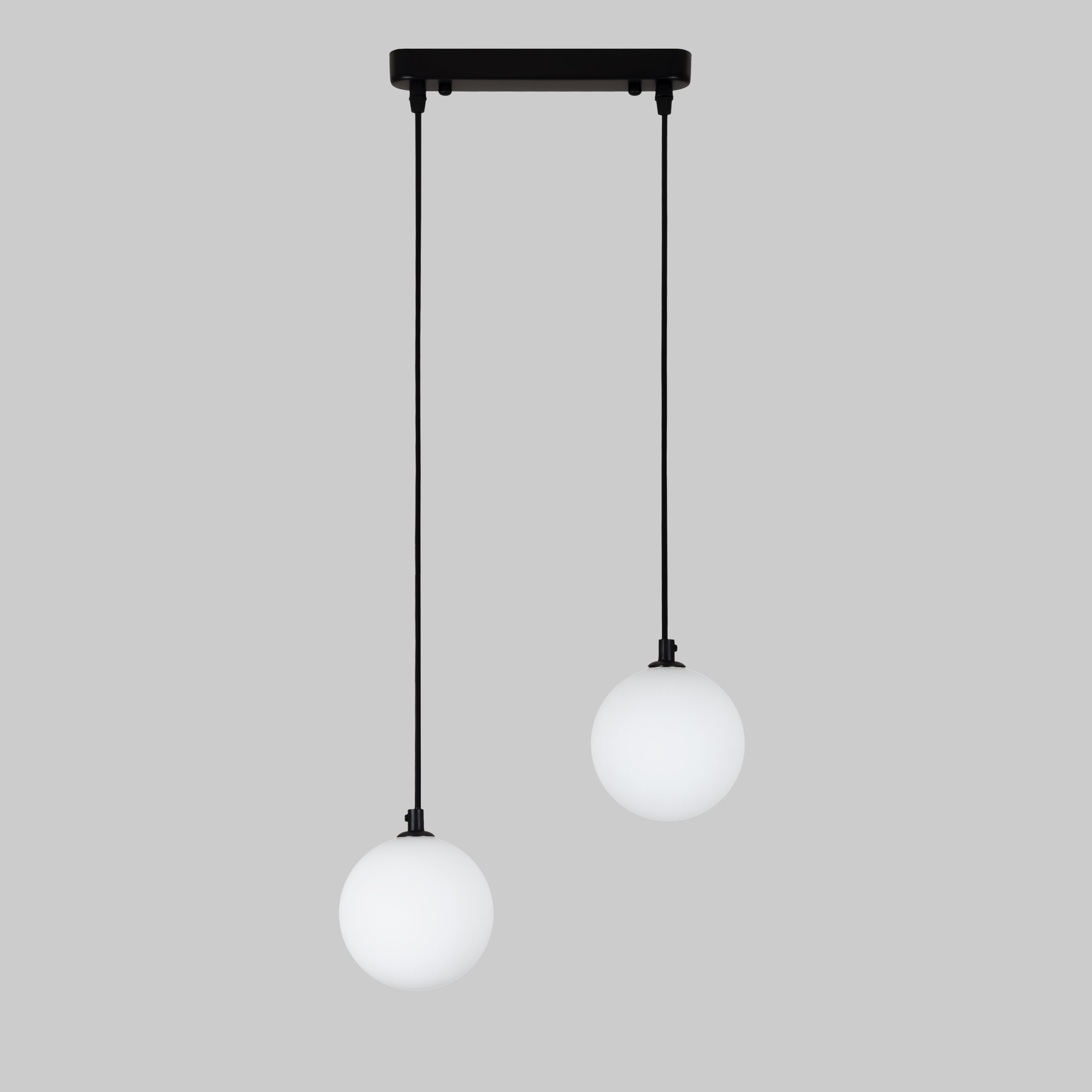 Люстра с плафонами 12 см Черный (61-P120F-2 BK+WH 240)