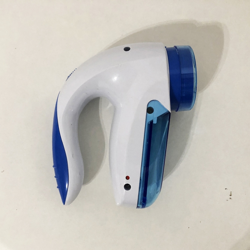 Машинка для удаления катышек YoungKe YX-677/686/868 аккумуляторная (tf6974) - фото 8 Машинка для удаления катышек YoungKe YX-677/686/868 аккумуляторная (tf6974) - фото 8