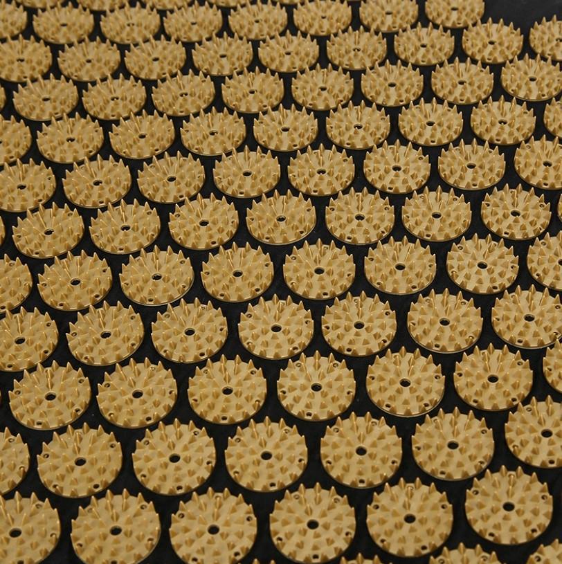 Масажний акупунктурний килимок з подушкою AKUMATA SHARK від болю в спині Gold (id_1197) - фото 11