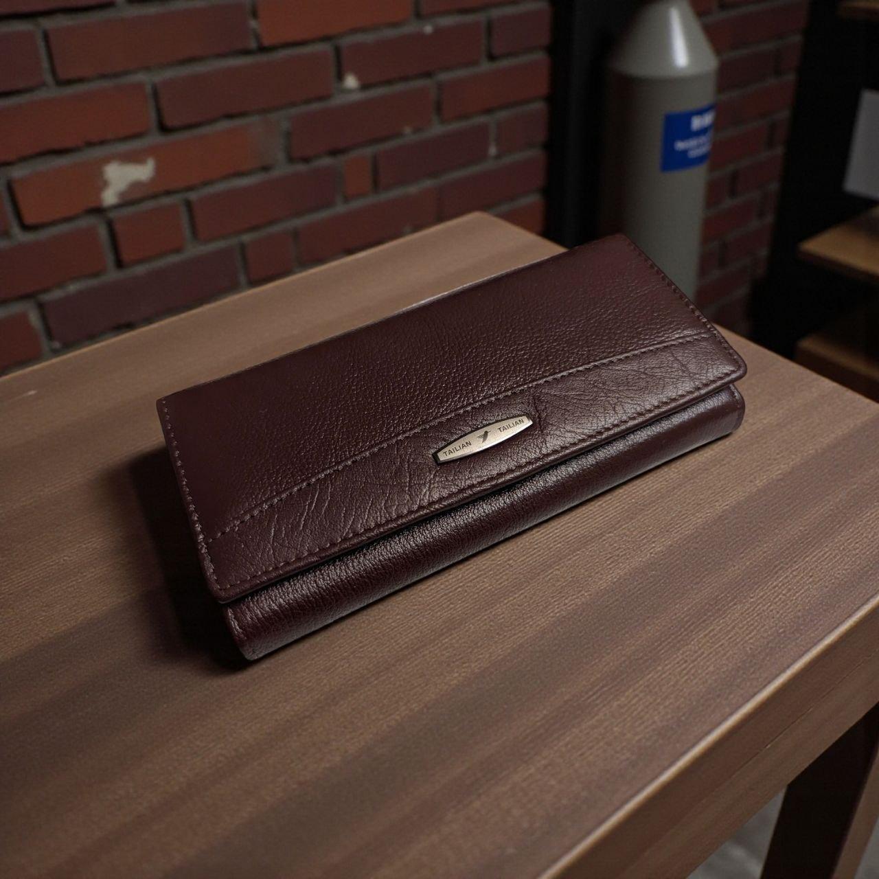 Кошелек женский кожаный на кнопке TAILIAN Т-827 19х10 см Коричневый