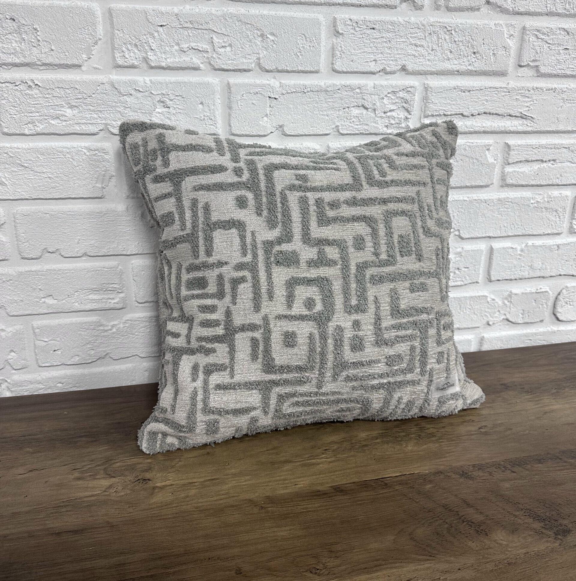 Подушка Comfort Home Gilda 40х40 см