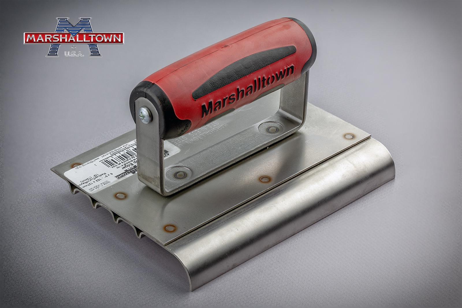 Гладилка-радіус по бетону Marshalltown QLT з нарізником канавок 152х127 мм (14280) - фото 3 Гладилка-радіус по бетону Marshalltown QLT з нарізником канавок 152х127 мм (14280) - фото 3