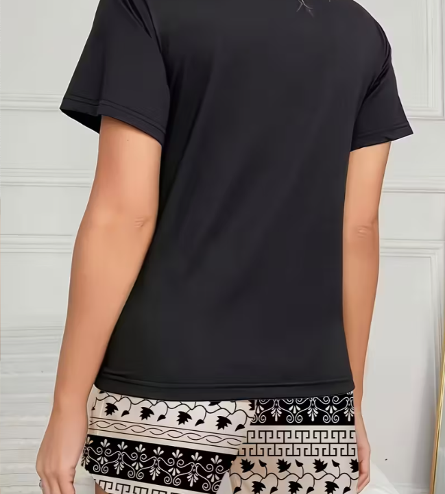 Піжама жіноча для дому та сну з принтом футболка/шорти M Чорний (1309/2) - фото 6 Піжама жіноча для дому та сну з принтом футболка/шорти M Чорний (1309/2) - фото 6