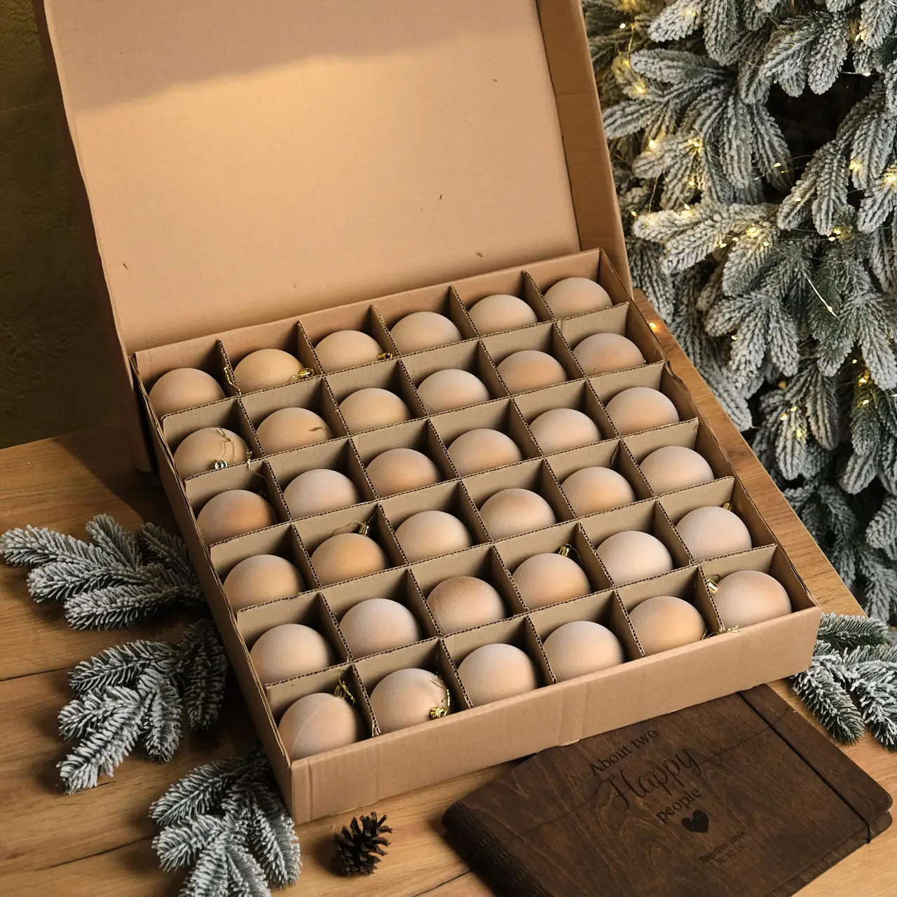 Набір куль новорічних Оксамит D-8 см 18 шт. Бежевий (Куля беж) - фото 2 Набір куль новорічних Оксамит D-8 см 18 шт. Бежевий (Куля беж) - фото 2