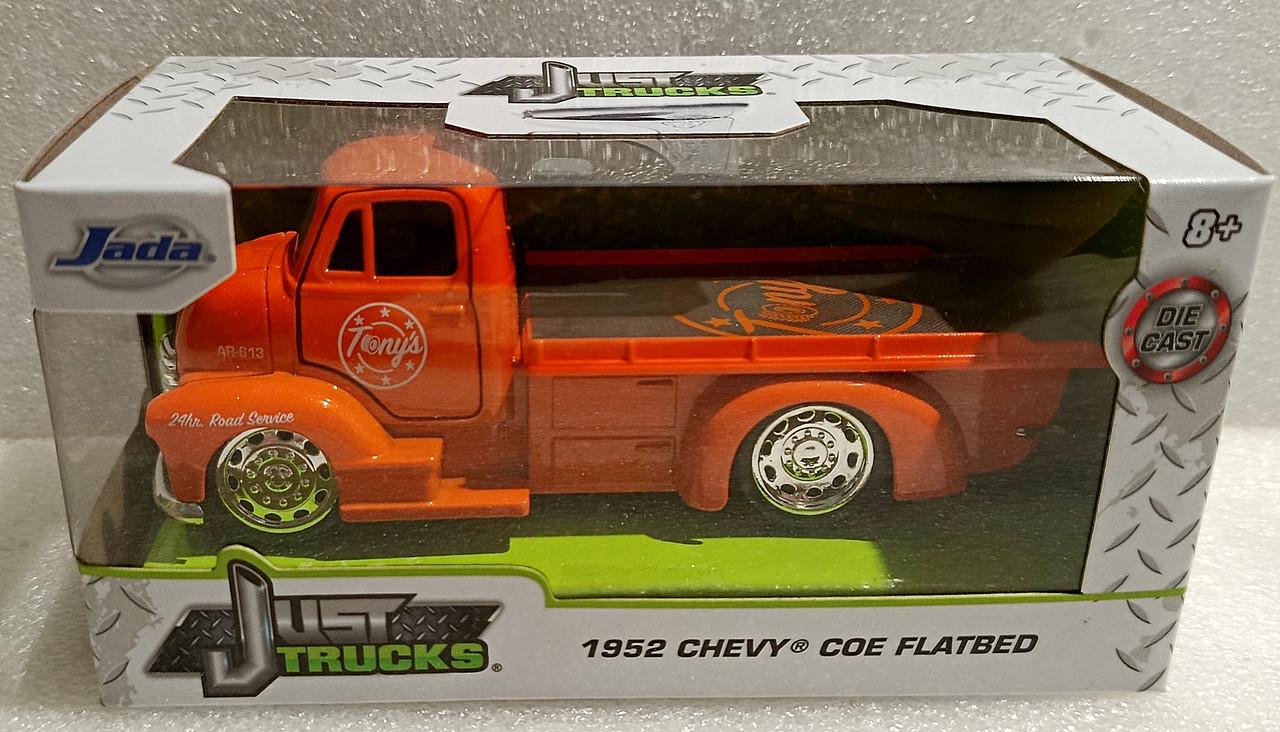 Игрушечная машинка Jada 1:32 1952 Chevy COE Flatbed Tony s 2020 Just Trucks (24076-ton)