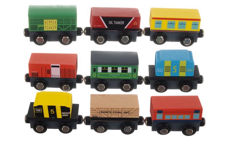 Поезд на магните Kruzzel деревянный 3 локомотива и 9 вагонов (17490) - фото 4