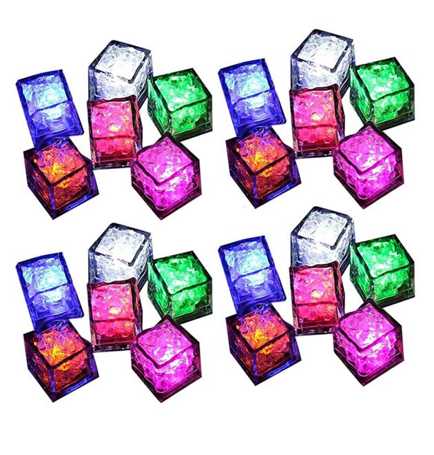 Кубики светящиеся в воде Polychrome для купания в ванную для детей 24 шт.