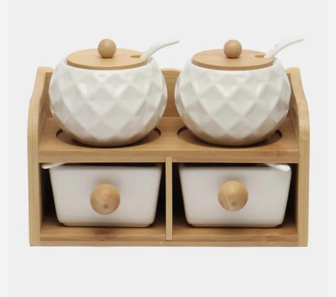 Набір керамічних ємностей для сипучих 4 шт. на бамбуковій підставці (70005)