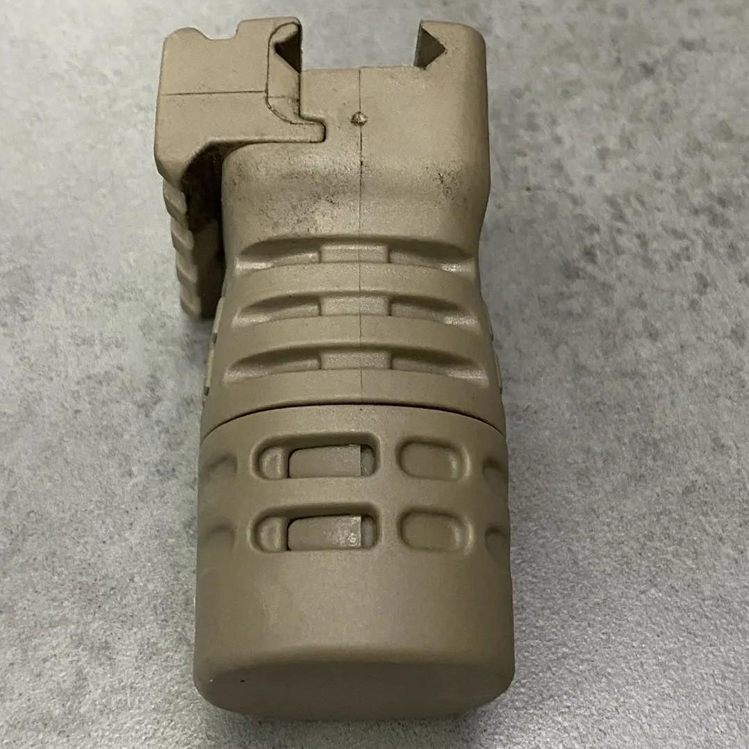 Рукоятка переноса огня DLG Tactical DLG-117 на Picatinny короткая Койот (241859) - фото 3 Рукоятка переноса огня DLG Tactical DLG-117 на Picatinny короткая Койот (241859) - фото 3