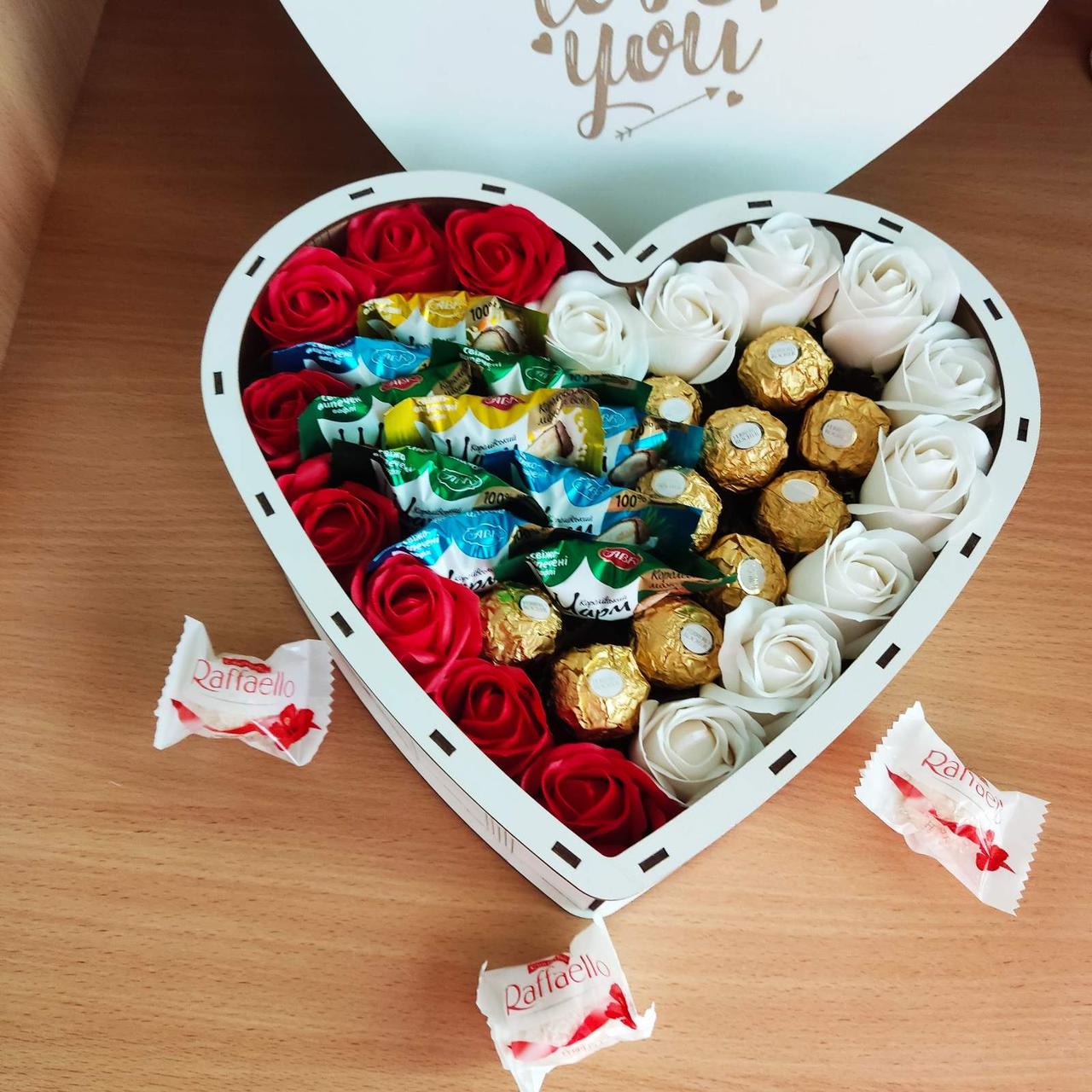 Бокс із солодощами для дівчини на день народження/8 березня/день закоханих/новий рік/різдво/на свято (ar233) Бокс із солодощами для дівчини на день народження/8 березня/день закоханих/новий рік/різдво/на свято (ar233)