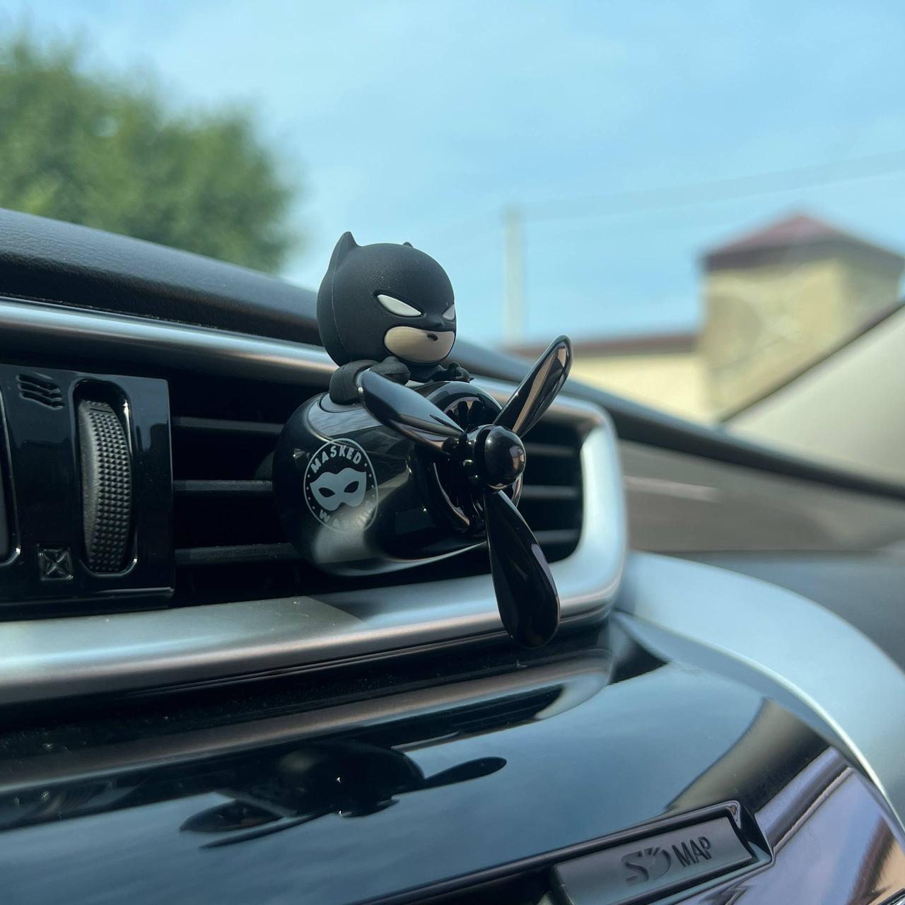 Ароматизатор в авто решетку Pilot Batman Jet - фото 2 Ароматизатор в авто решетку Pilot Batman Jet - фото 2