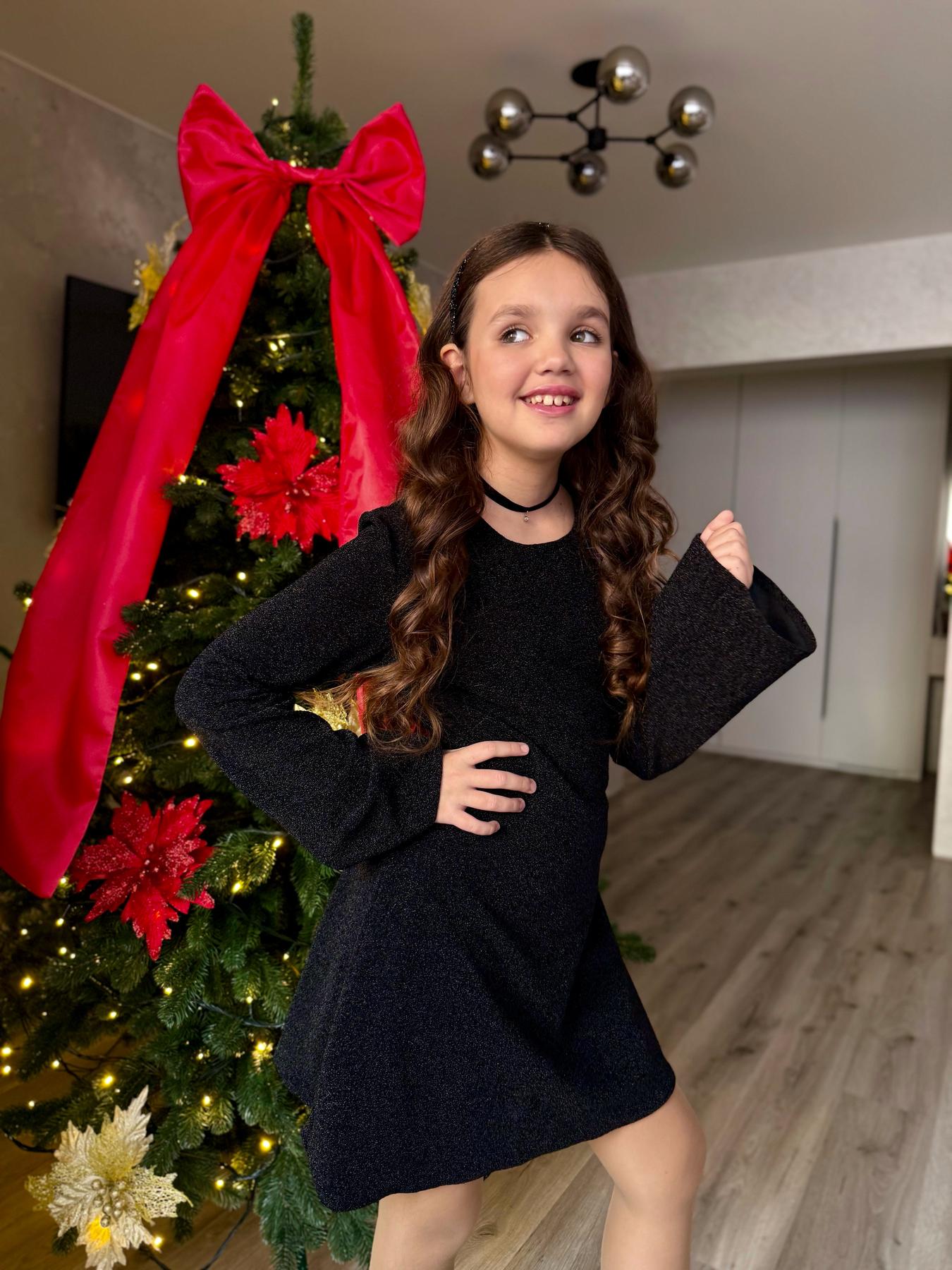 Сукня блискуча підліткова з люрексу IRmAS 1326 152 см Чорний - фото 2 Сукня блискуча підліткова з люрексу IRmAS 1326 152 см Чорний - фото 2