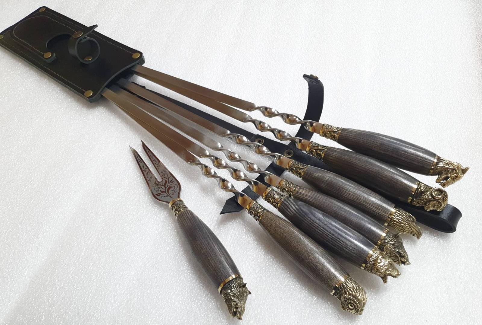 Набір шампурів ручної роботи Дикі звірі з виделкою дерев'яні ручки з ясену у шкіряному сагайдаку 7 пр. (46012)