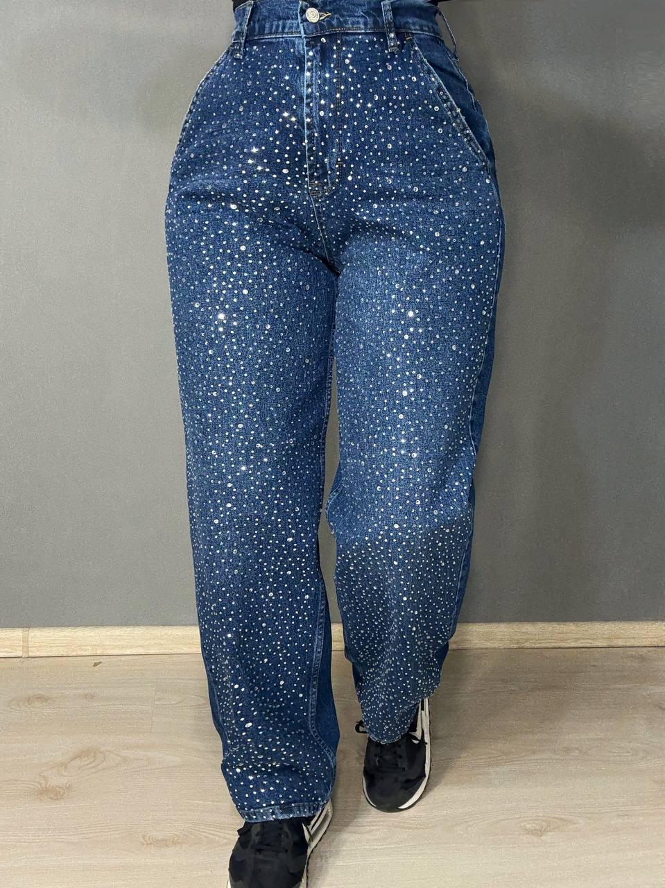 Джинсы женские Amore 1500 skater mom с рассыпью камней р. 26 Синий (6016) Джинсы женские Amore 1500 skater mom с рассыпью камней р. 26 Синий (6016)