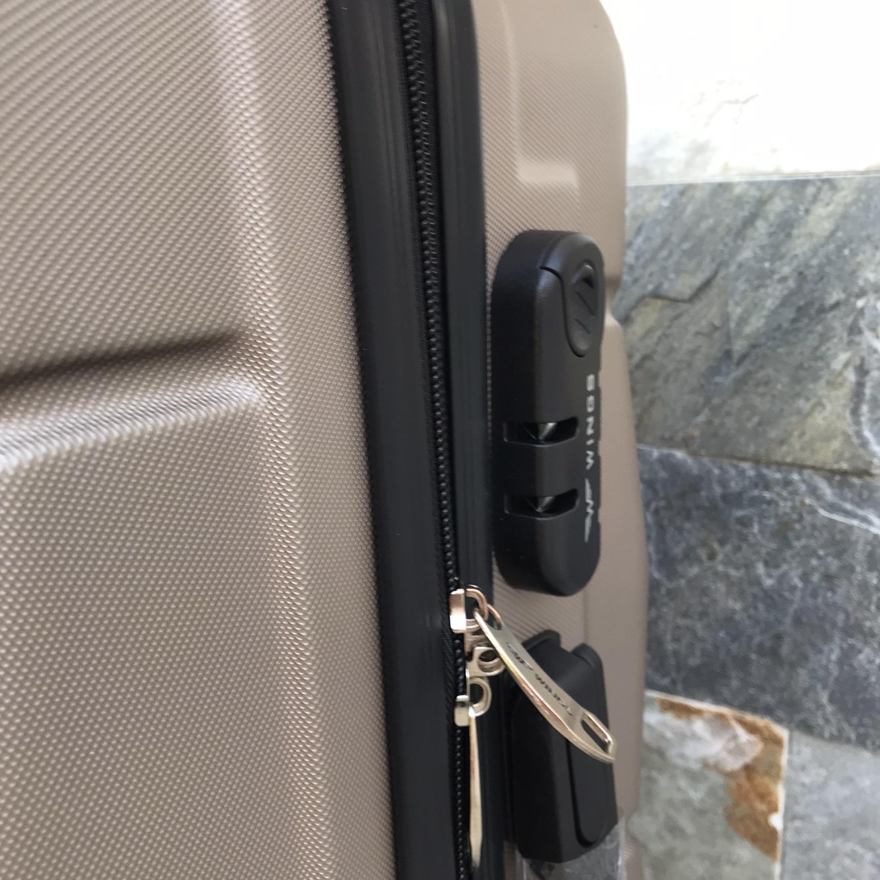 Валіза дорожня Wings 147 з полікарбонату М 65х43х26 см Шампань (10880619) - фото 8 Валіза дорожня Wings 147 з полікарбонату М 65х43х26 см Шампань (10880619) - фото 8