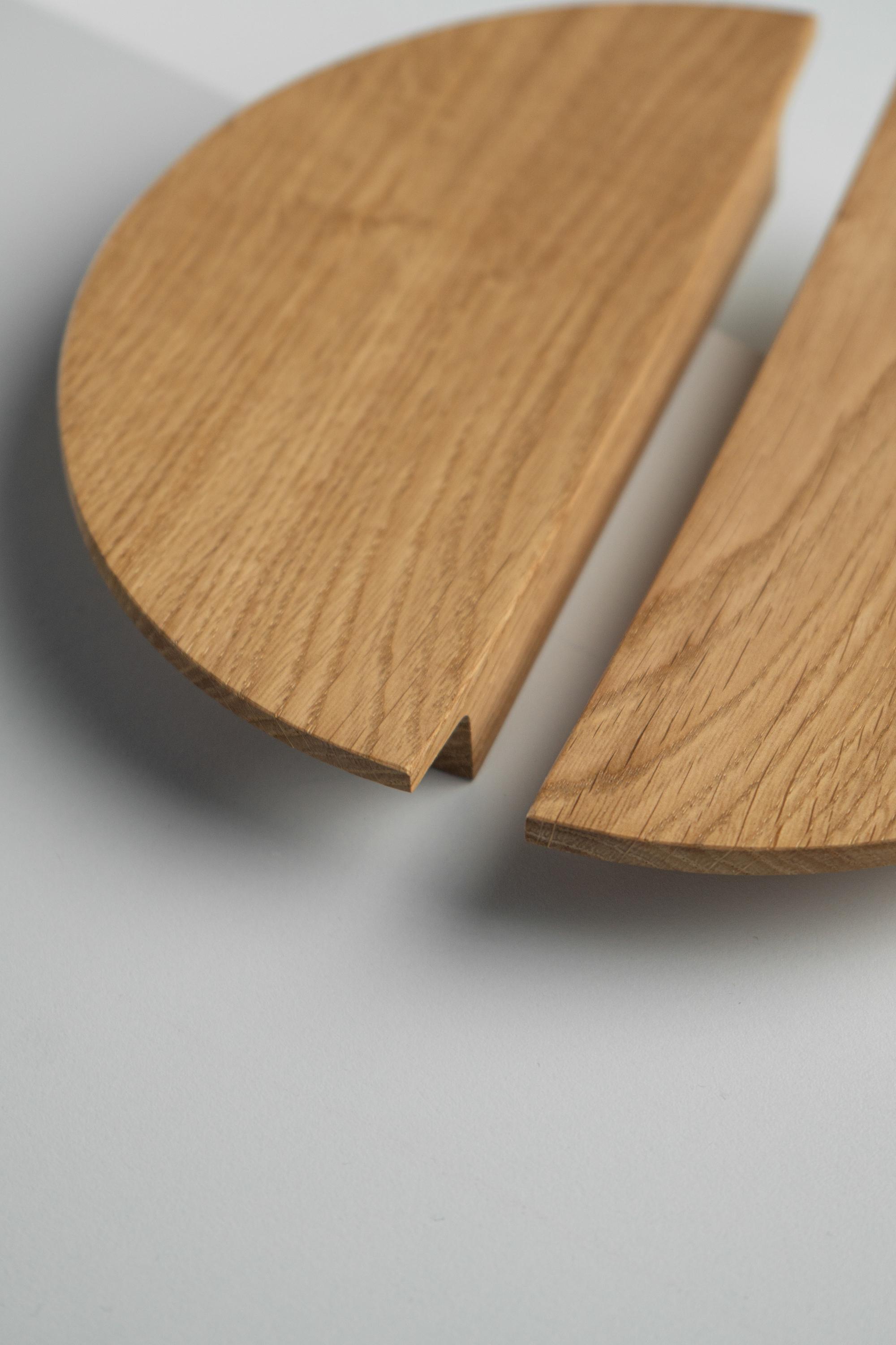 Меблева ручка Duet 3 дерев'яна 180 мм - фото 6 Меблева ручка Duet 3 дерев'яна 180 мм - фото 6