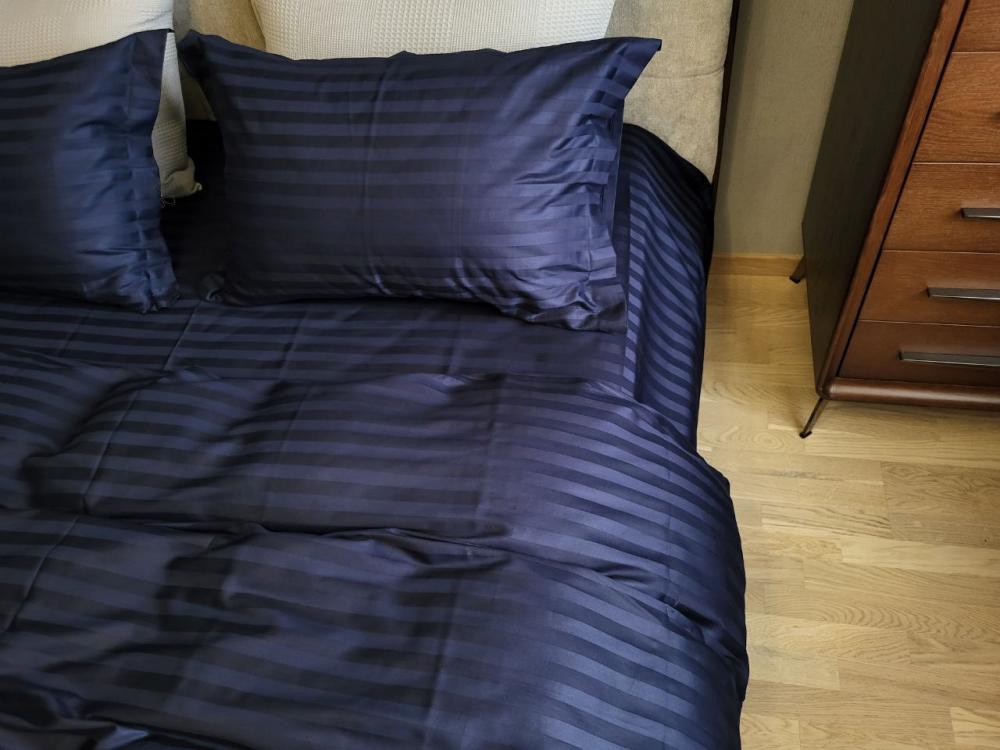 Комплект постельного белья PREMIUM Stripe Сатин 2/2 см полуторний на резинке Blue berry (2109722401) Комплект постельного белья PREMIUM Stripe Сатин 2/2 см полуторний на резинке Blue berry (2109722401)