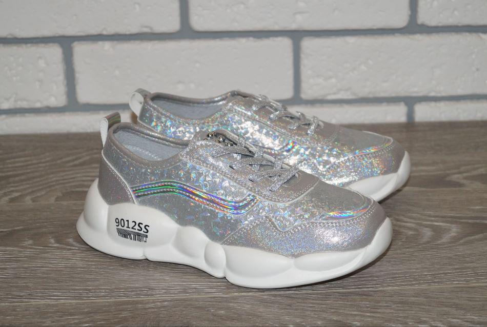 Кросівки Y.Top 33 р. 21 см Сріблястий (30192-33) Кросівки Y.Top 33 р. 21 см Сріблястий (30192-33)