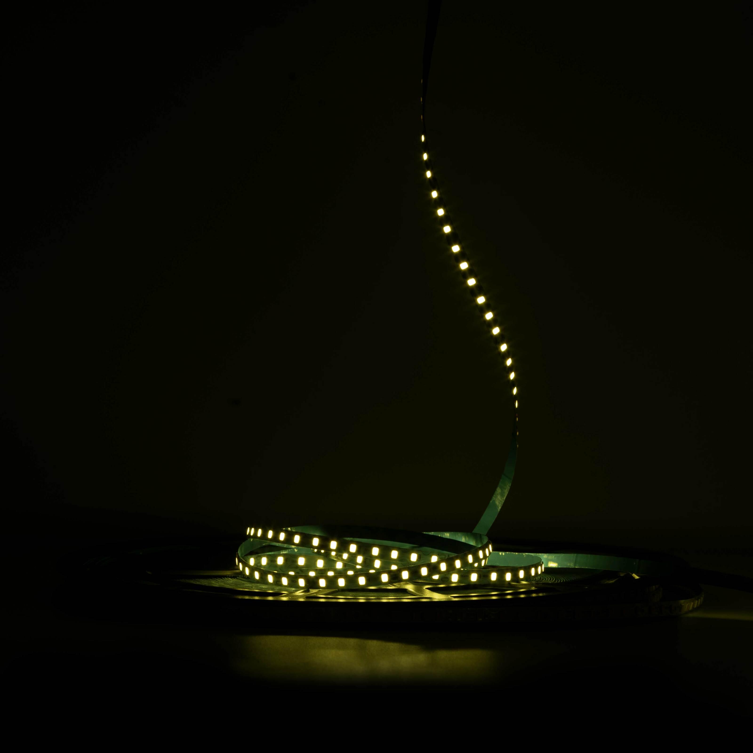 Светодиодная лента Prolum IP20 2835/120 50M S-TYPE Series-S 5V 6 мм Лимонно-желтый (28522810) - фото 2 Светодиодная лента Prolum IP20 2835/120 50M S-TYPE Series-S 5V 6 мм Лимонно-желтый (28522810) - фото 2