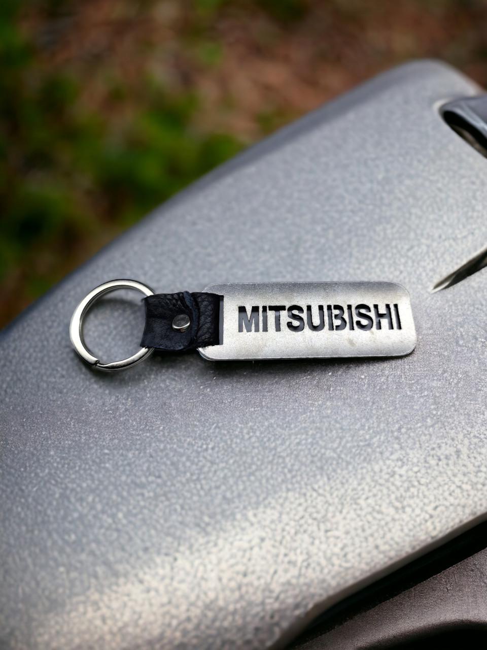 Брелок для автомобиля Mitsubishi металлический (2227178726)