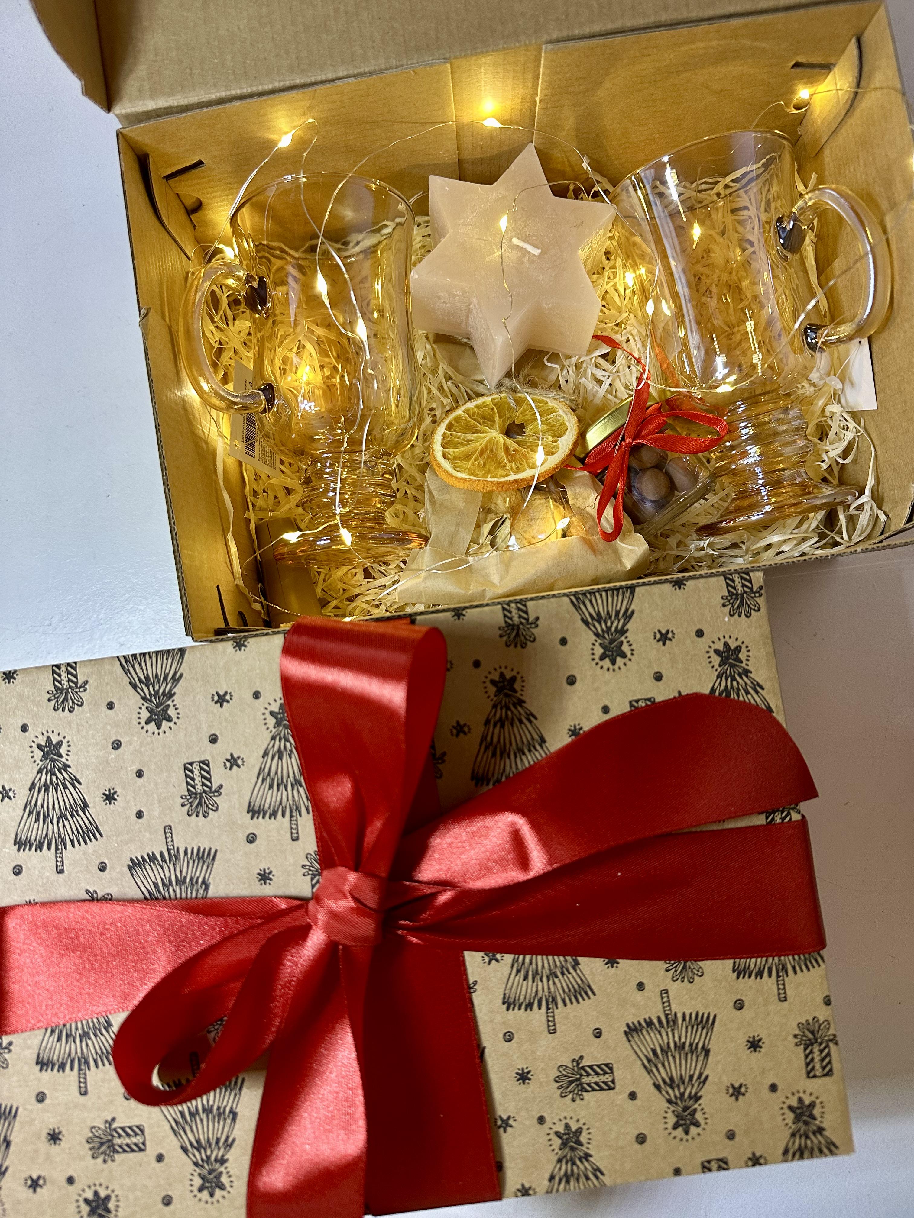 Набір подарунковий для романтичного глінтвейну зі смаколиками (13530751) - фото 7 Набір подарунковий для романтичного глінтвейну зі смаколиками (13530751) - фото 7