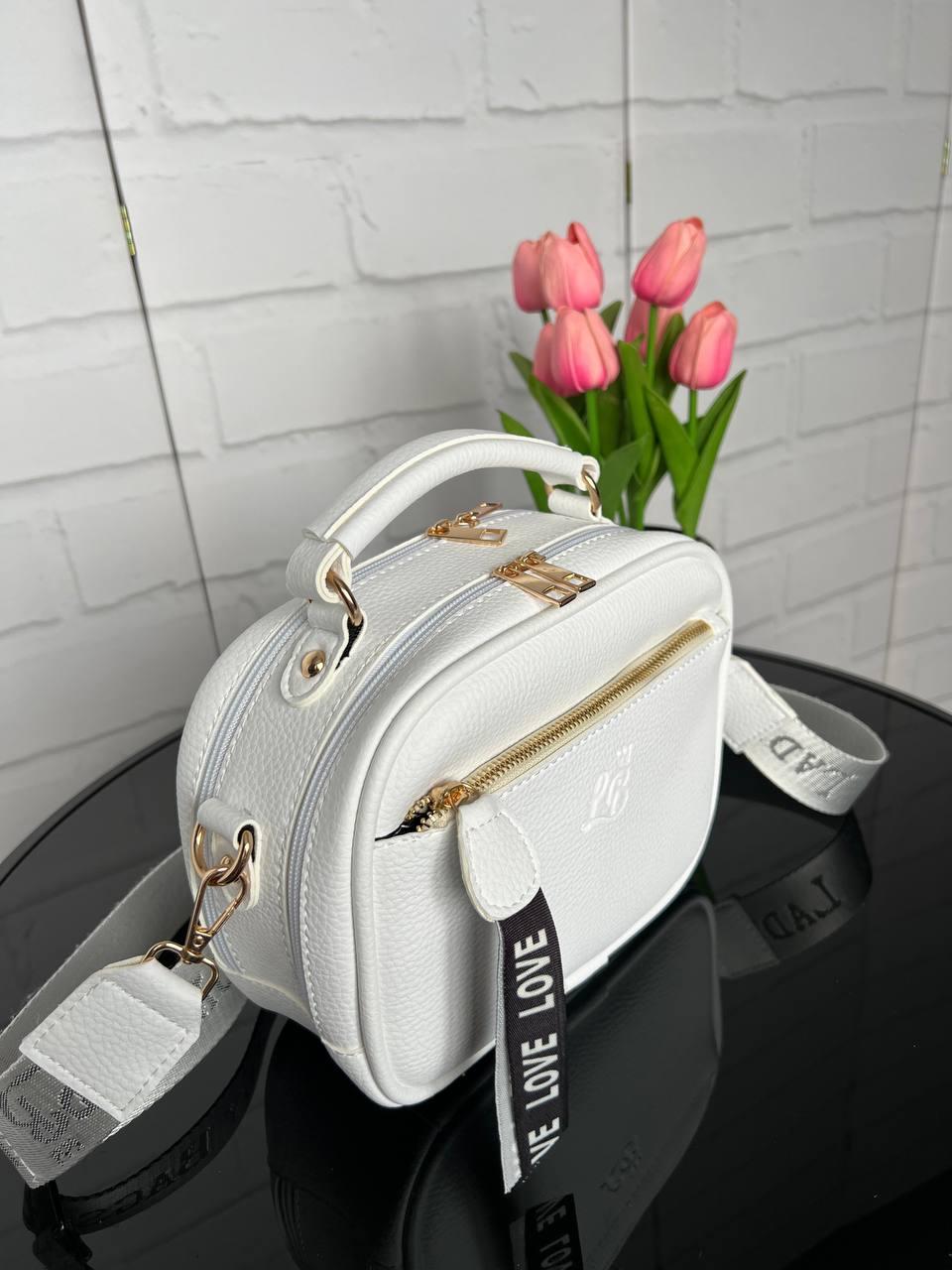 Сумка женская кросс-боди маленькая из экокожи через плечо на широком ремне Белый - фото 4 Сумка женская кросс-боди маленькая из экокожи через плечо на широком ремне Белый - фото 4