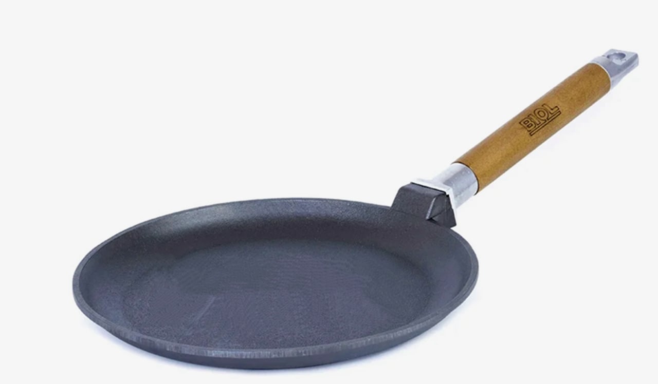 Чавунна сковорода "Биол" для млинців d-24 см