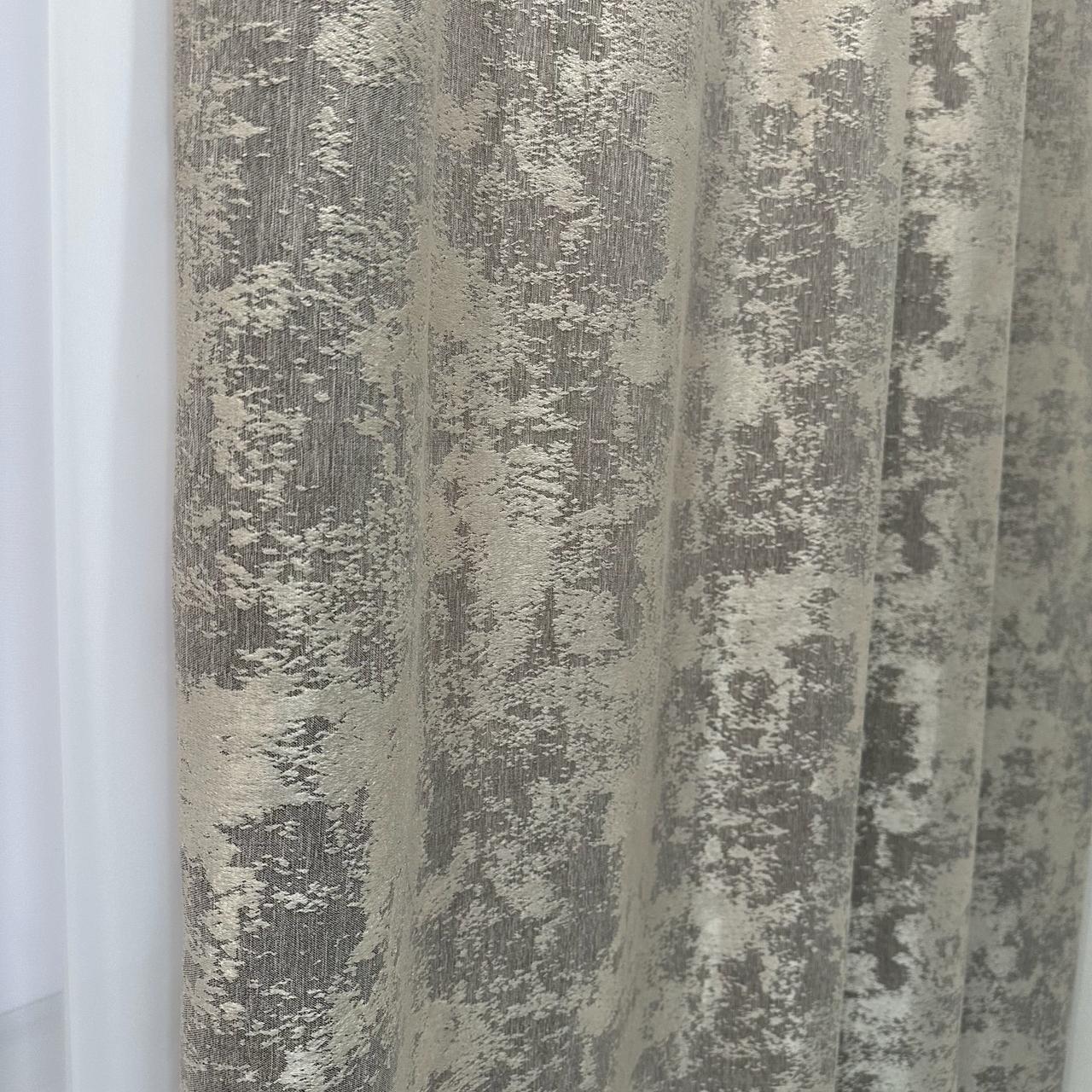 Шторы жаккардовые с мраморным узором среднее затемнение 1,5x2,7 м 2 шт. Бежево-серый (28796108) - фото 7