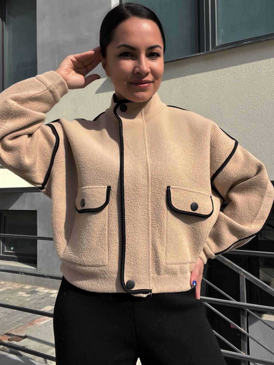 Жакет жіночий A-N 881 кардиган бомбер комір стійка на блискавці вовна альпаки OS Бежевий (1369) - фото 4